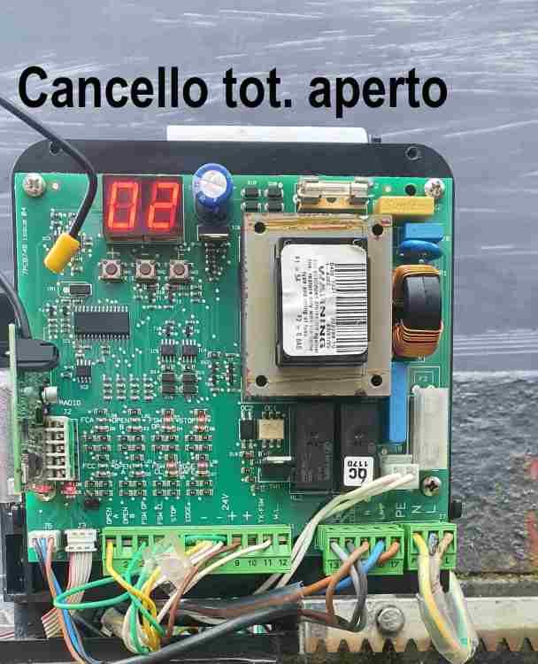 Cancello tot. aperto.jpg